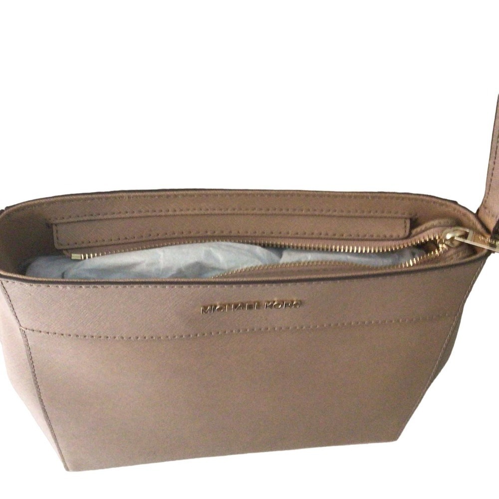NWT Micheal Kors Jet Set Leather brown crossbody bag